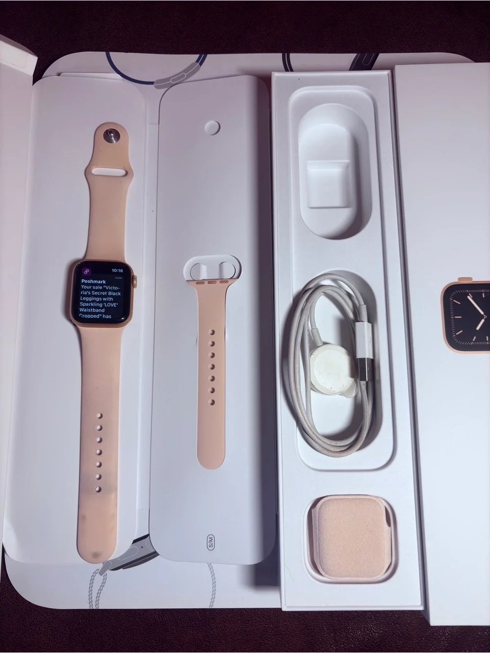 Apple Watch Series 5 GPS, 40mm Gold Aluminum Case with Pink Sand Sport Band